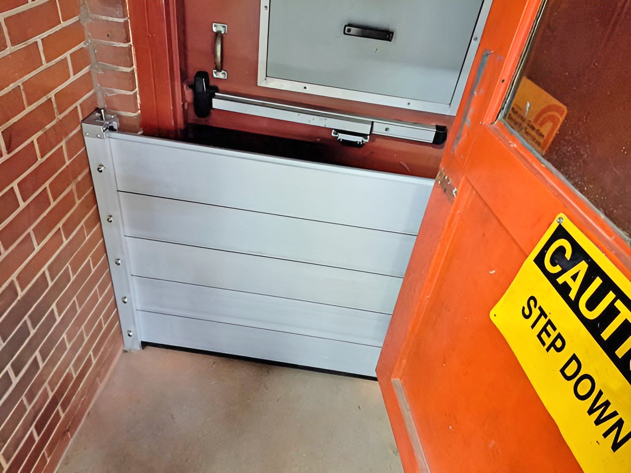 doorway flood barrier
