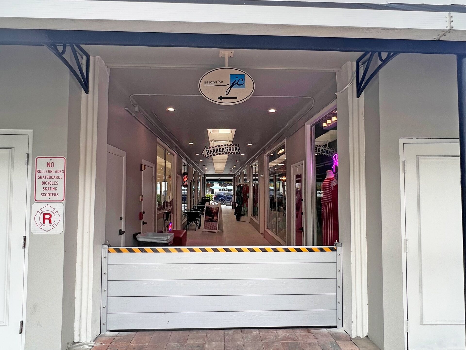 storefront flood protection