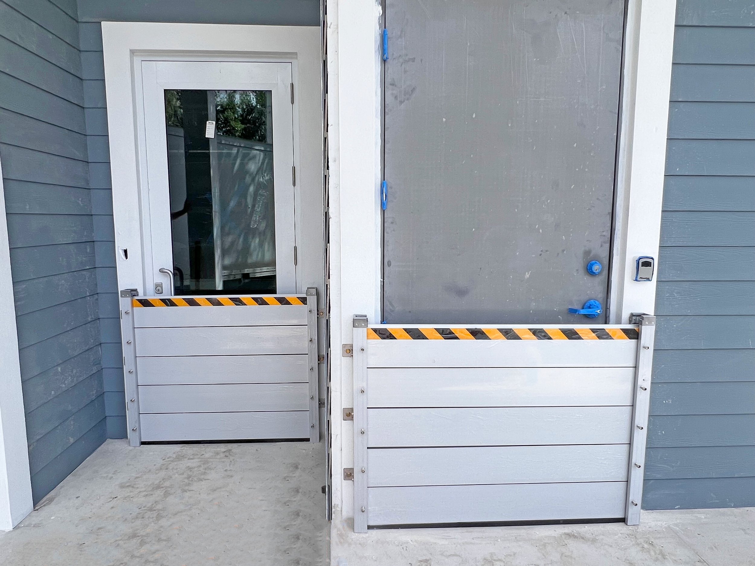flood barrier for entryways